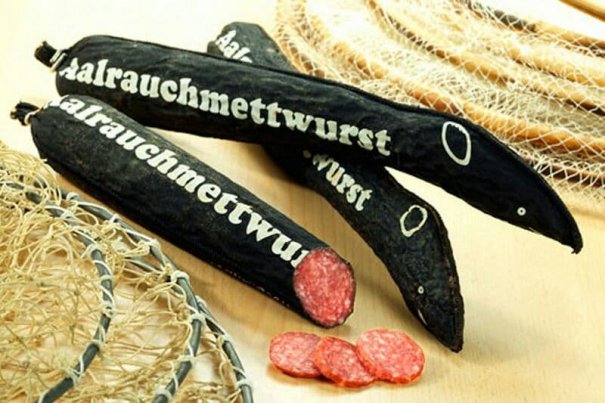 Aalrauchmettwurst är en tysk fermenterad skivbar korv. Denna grovmalda, kraftigt rökta mettwurstkorv är gjord av fett fläsk eller fläsk med lite nötkött. Ordet 