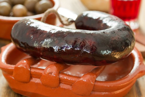 Sangueira de Barroso-Montalegre är en portugisisk blodkorv (”sangue” betyder blod). Korven tillverkas i kommunerna Boticas, Chaves och Montalegre i distriktet Vila Real. Området som består av dessa tre kommuner är känt och identifieras som ”Barroso”.