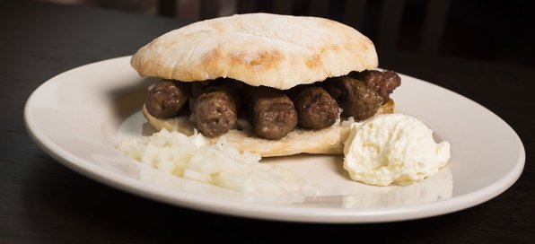 Ćevapčići eller Ćevapi är en grillad serbisk korv utan skinn, som traditionellt förekommer i länderna i sydöstra Europa (Balkan). Den typiska portionen består av 5 bitar på en tallrik eller i ett tunnbröd, vanligtvis med hackad lök, yoghurt / gräddfil eller potatissallad.