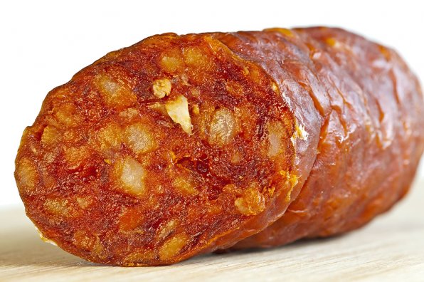 Debreceni kolbász (ungerska), debrecener (engelska), debrecziner (tyska) är en rökt korv av fläskkött med röd-orange färg, uppkallad efter den ungerska staden Debrecen.