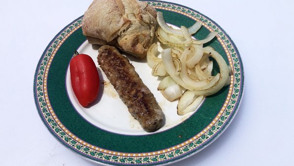 För bästa resultat bör rådjurskött blandas med fläskfett, bacon eller fett fläsk.