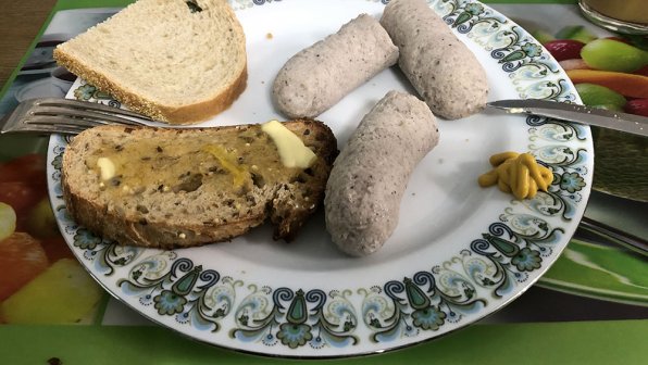 Denna Botifarro- eller Blanquet-korv är mycket populär i kommunen Alicante i regionen País Valenciano i Spanien.